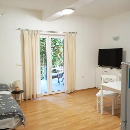 Apartmani Joja Biograd Na Moru Exteriör bild