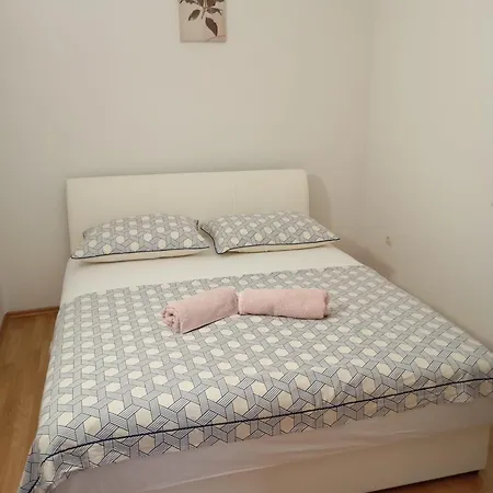 Apartmani Joja Biograd Na Moru Exteriör bild