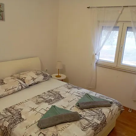 Apartmani Joja Biograd Na Moru Exteriör bild