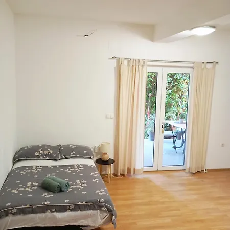 Apartmani Joja Biograd Na Moru Exteriör bild